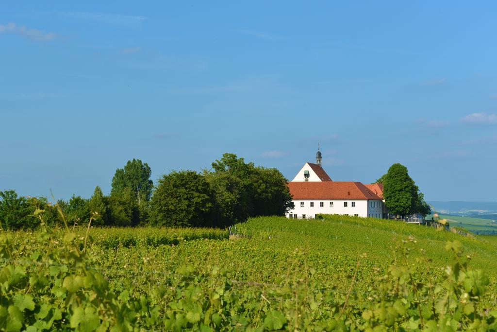 Vogelsburg Hotel Escherndorf ภายนอก รูปภาพ