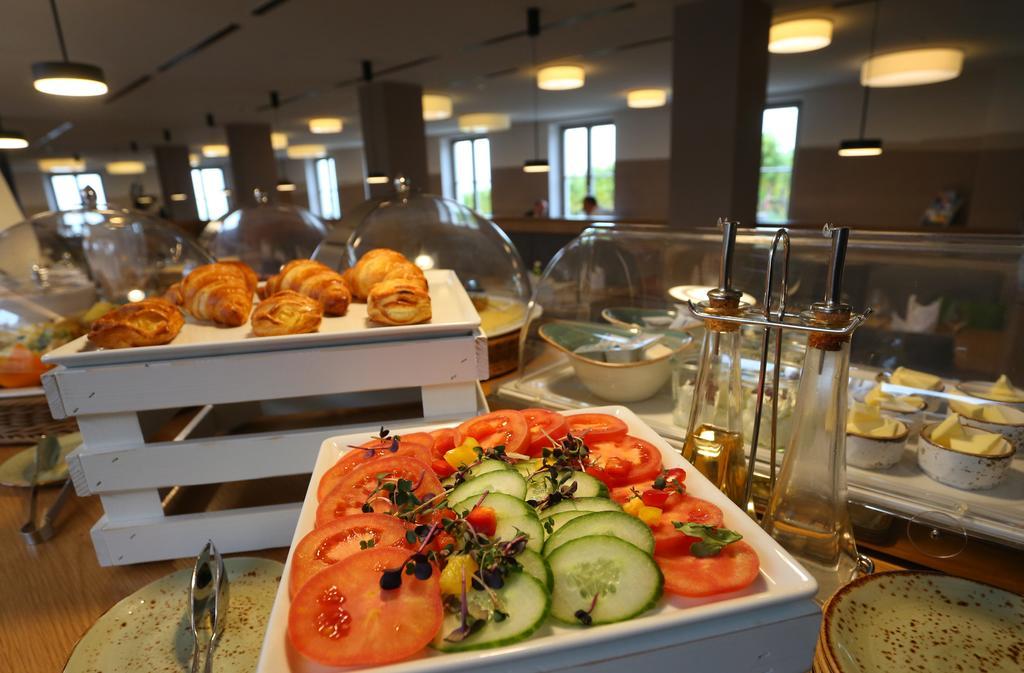 Vogelsburg Hotel Escherndorf ภายนอก รูปภาพ